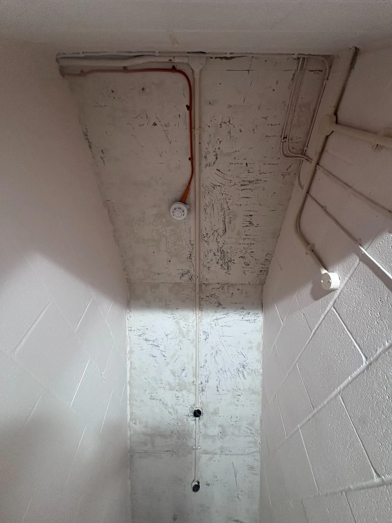 Licensed asbestos gasket removal in a Hornsey commercial property